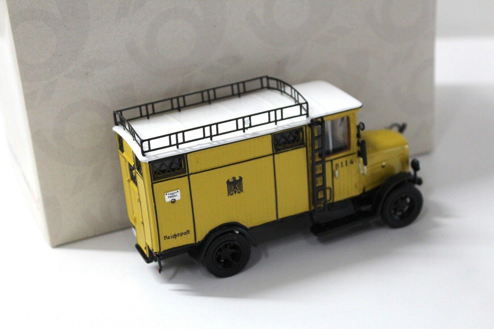 1:43 Premium ClassiXXs Bergmann Elektrowagen Reichspost yellow
