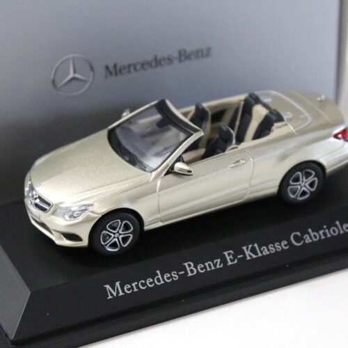 1:43 Kyosho Mercedes E-Klasse Cabriolet beige DEALER VERSION