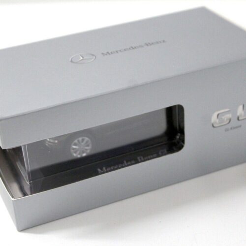 1:43 Norev Mercedes GL-Class X166 brown DEALER VERSION - Image 3