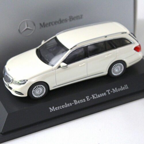 1:43 Kyosho Mercedes E-Klasse T-Modell white DEALER VERSION