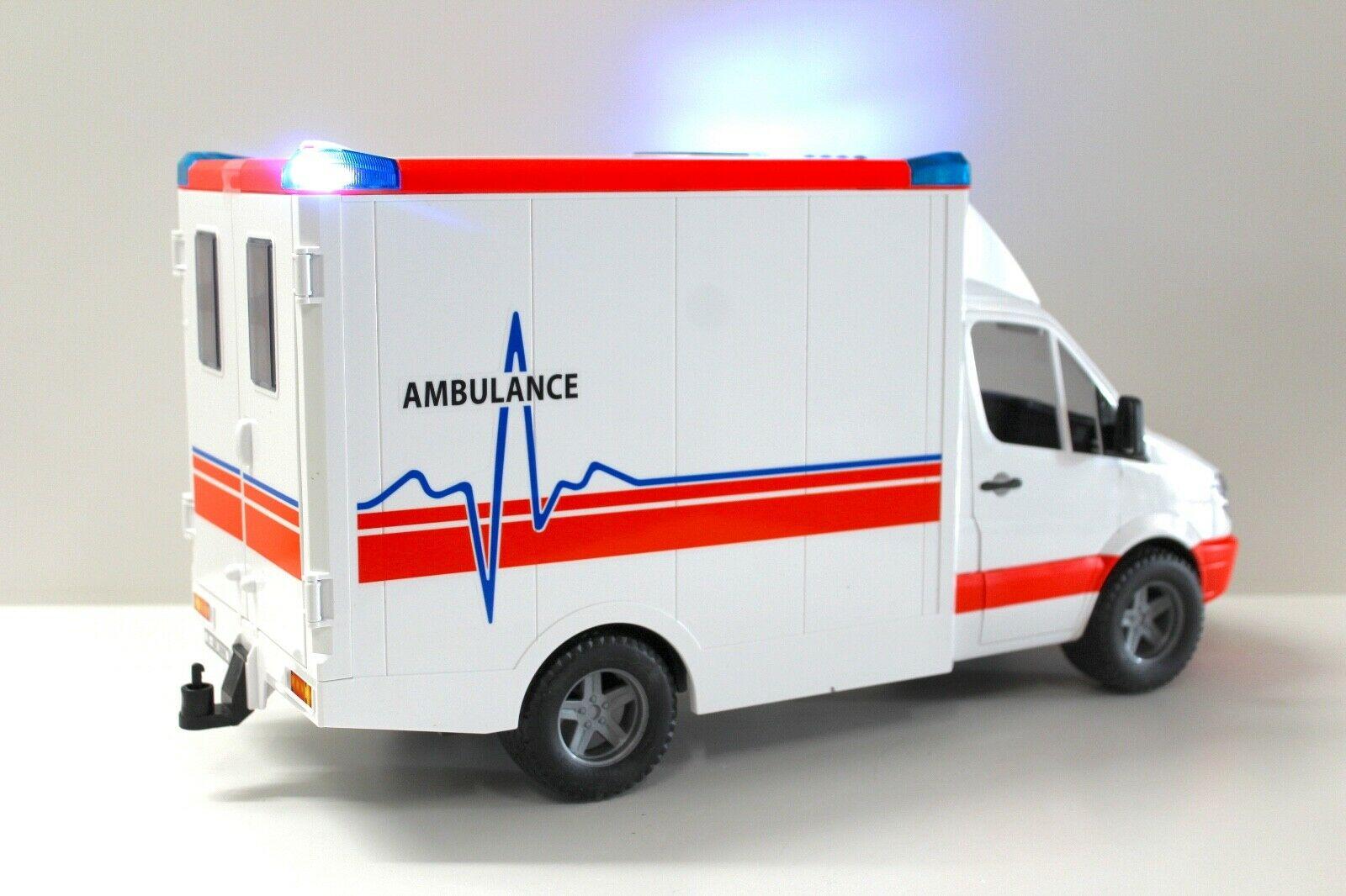 1:16 Bruder Mercedes Sprinter Rettungswagen RTW +Figur