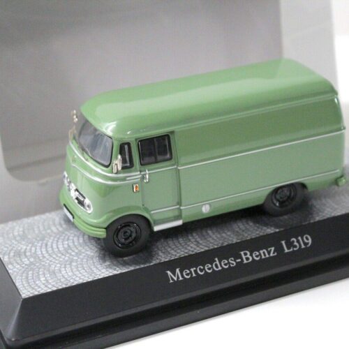 1:43 Premium ClassiXXs Mercedes L319 Van Kasten green