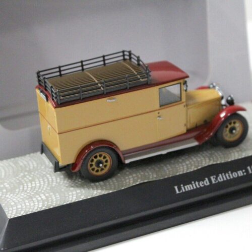 1:43 Premium ClassiXXs Mercedes L1000 yellow/ red