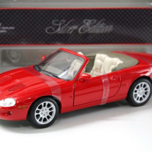 1:18 Maisto Jaguar XKR Convertible red