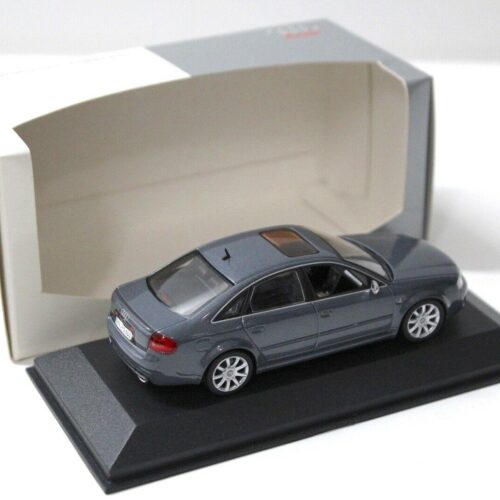 1:43 Minichamps Audi RS6 Limousine dark grey DEALER VERSION