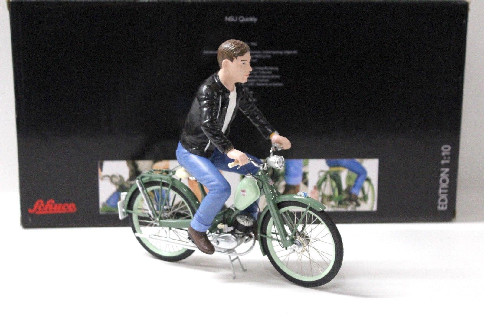 1:10 Schuco NSU Quickly green mit Fahrerfigur