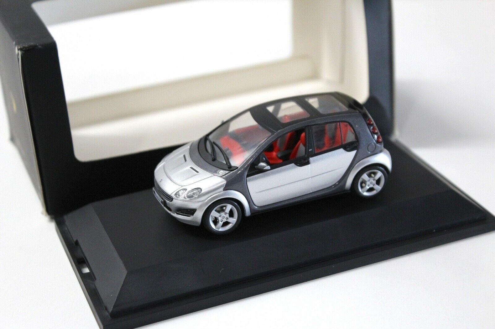 1:43 Schuco Smart Forfour Starlight silver DEALER VERSION