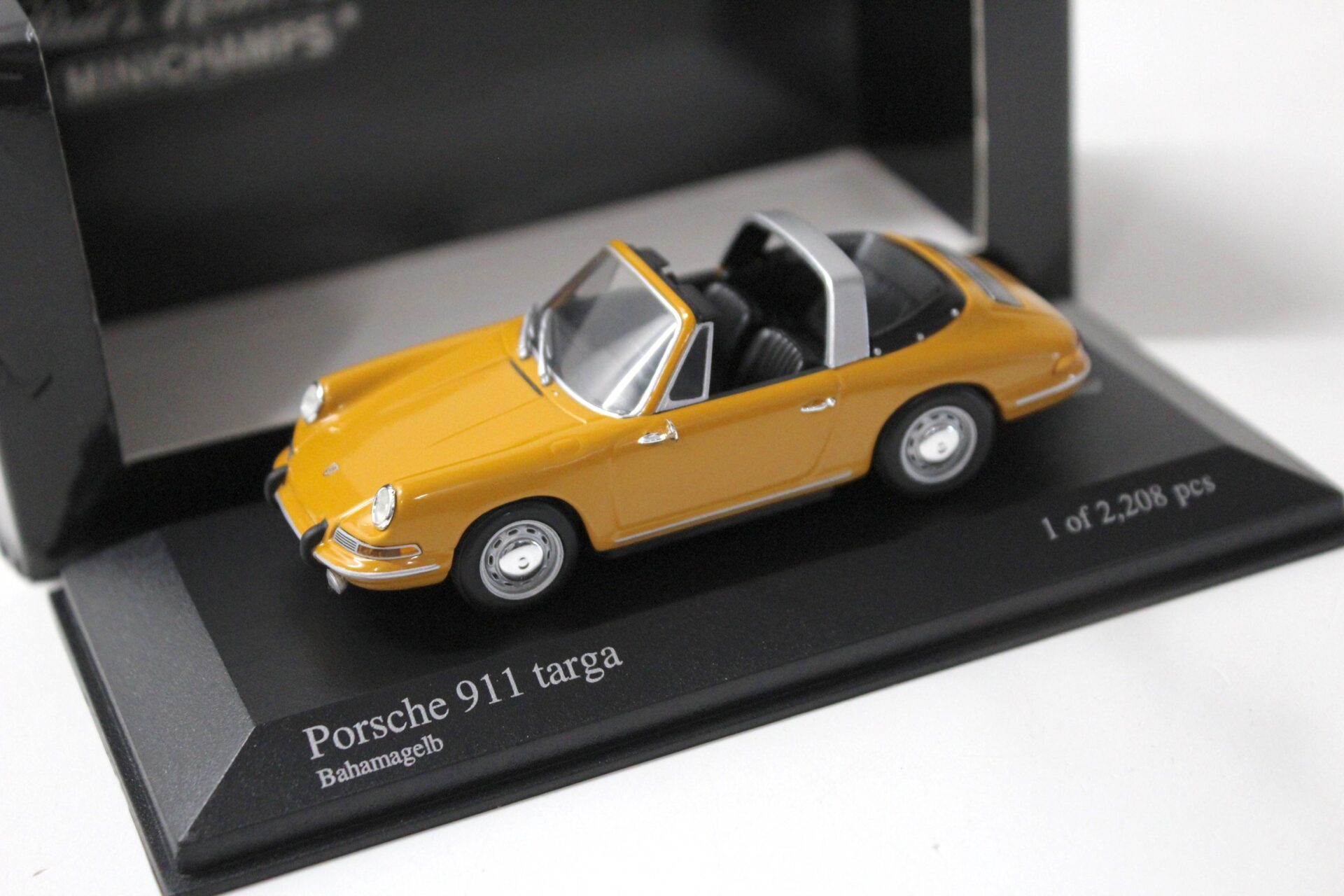 ID 51596 orig.jpg 1:43 Minichamps Porsche 911 Targa 1965 Bahamas yellow