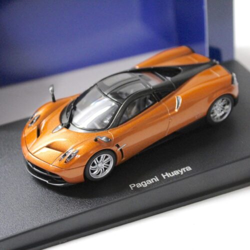 1:43 AUTOart Pagani Huayra 2011 bronze metallic