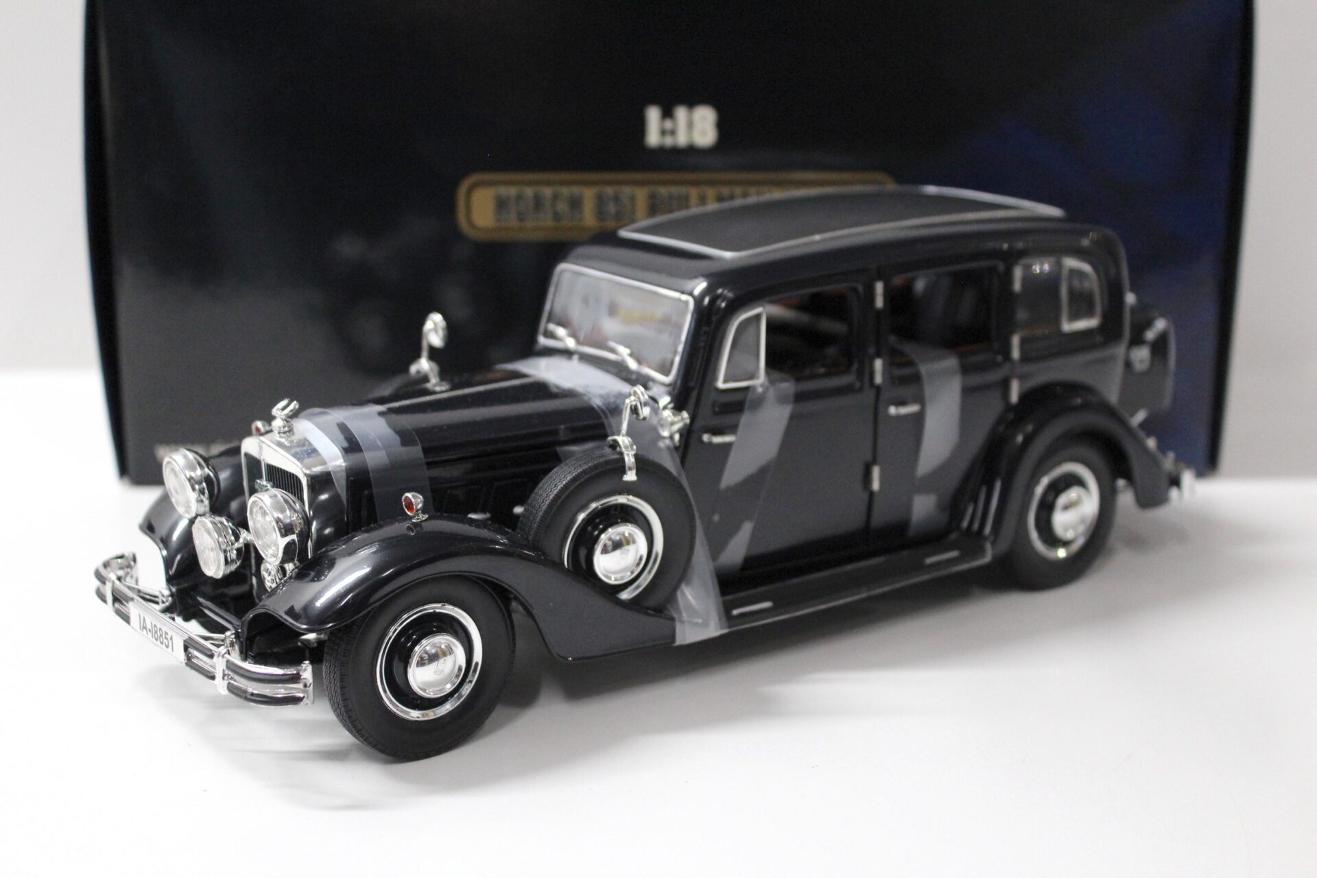1:18 Ricko Horch 851 Pullman 1935 black