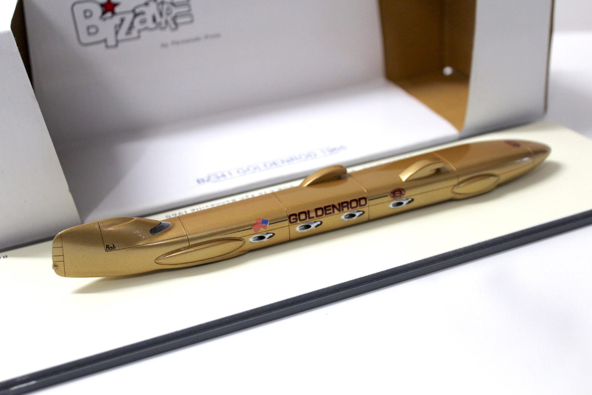 1:43 Spark Bizarre GOLDENROD Bob Summers 658.636 Kph Bonneville 1965