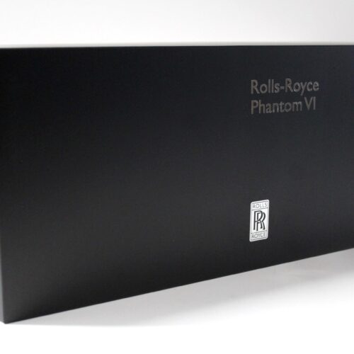 1:18 Kyosho Rolls Royce Phantom VI Limousine red/ black - Image 4