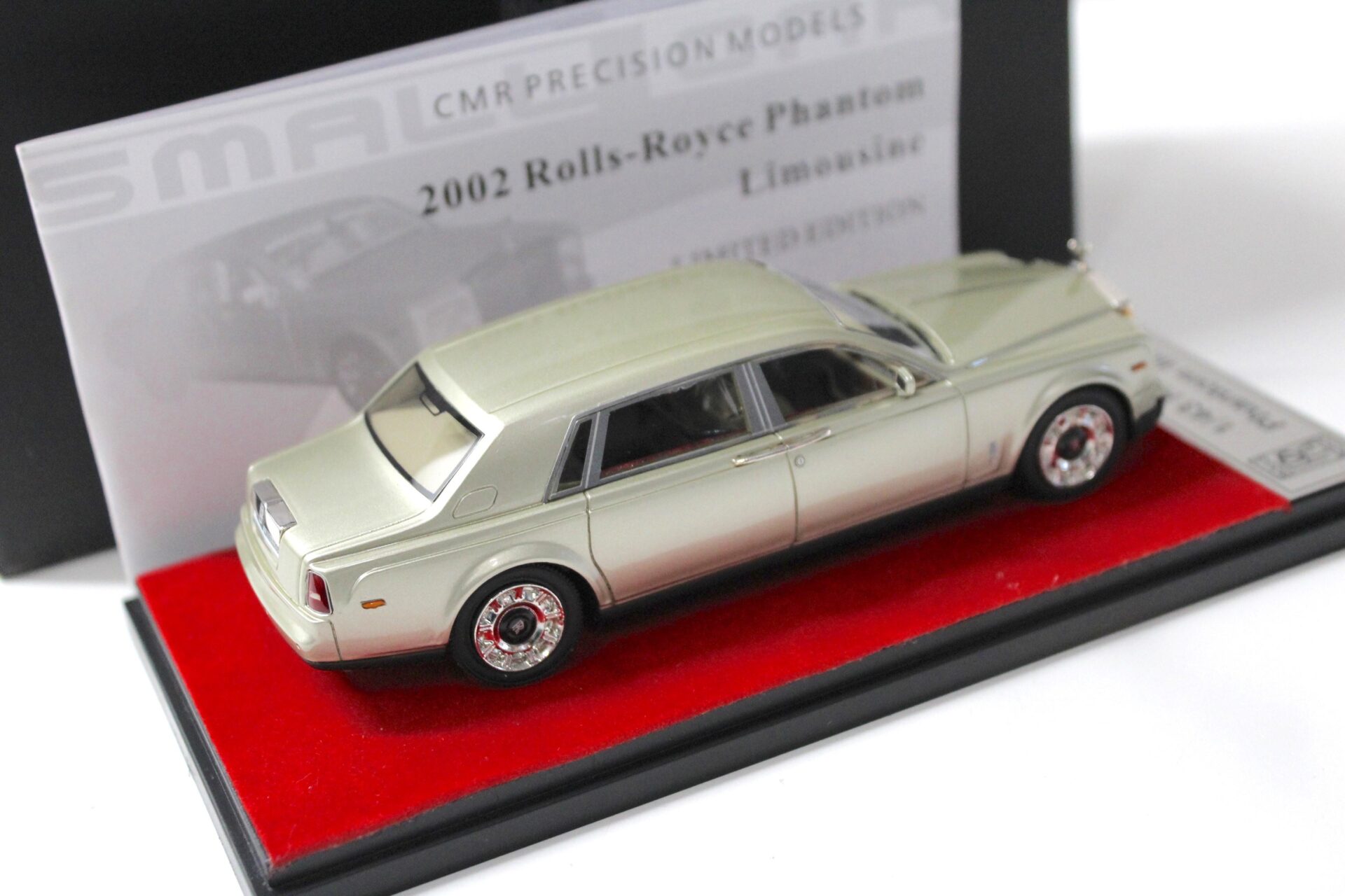 1:43 CMR Precision Models Rolls Royce Phantom Limousine 2002 gold-silver