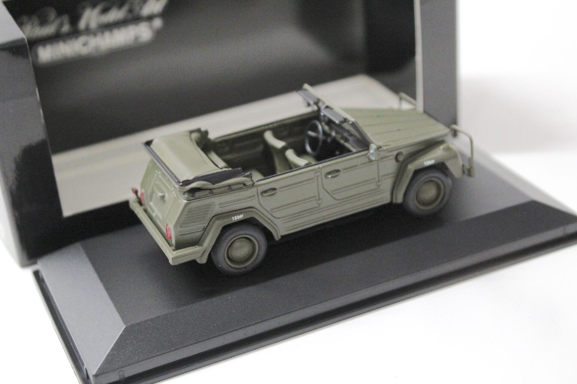1:43 Minichamps VW 181 Kuebelwagen 1969-1979 olive green