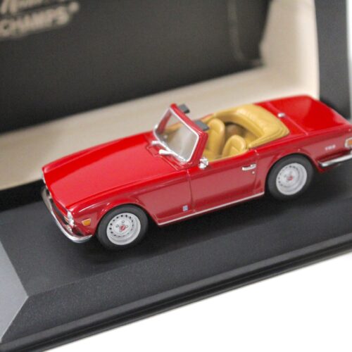 1:43 Minichamps Triumph TR6 Roadster 1968-1976 red