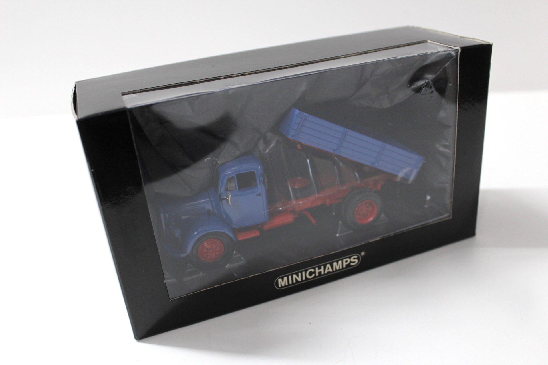 1:43 Minichamps Mercedes L3500 Kipper Truck Pritsche 1950 blue/ red