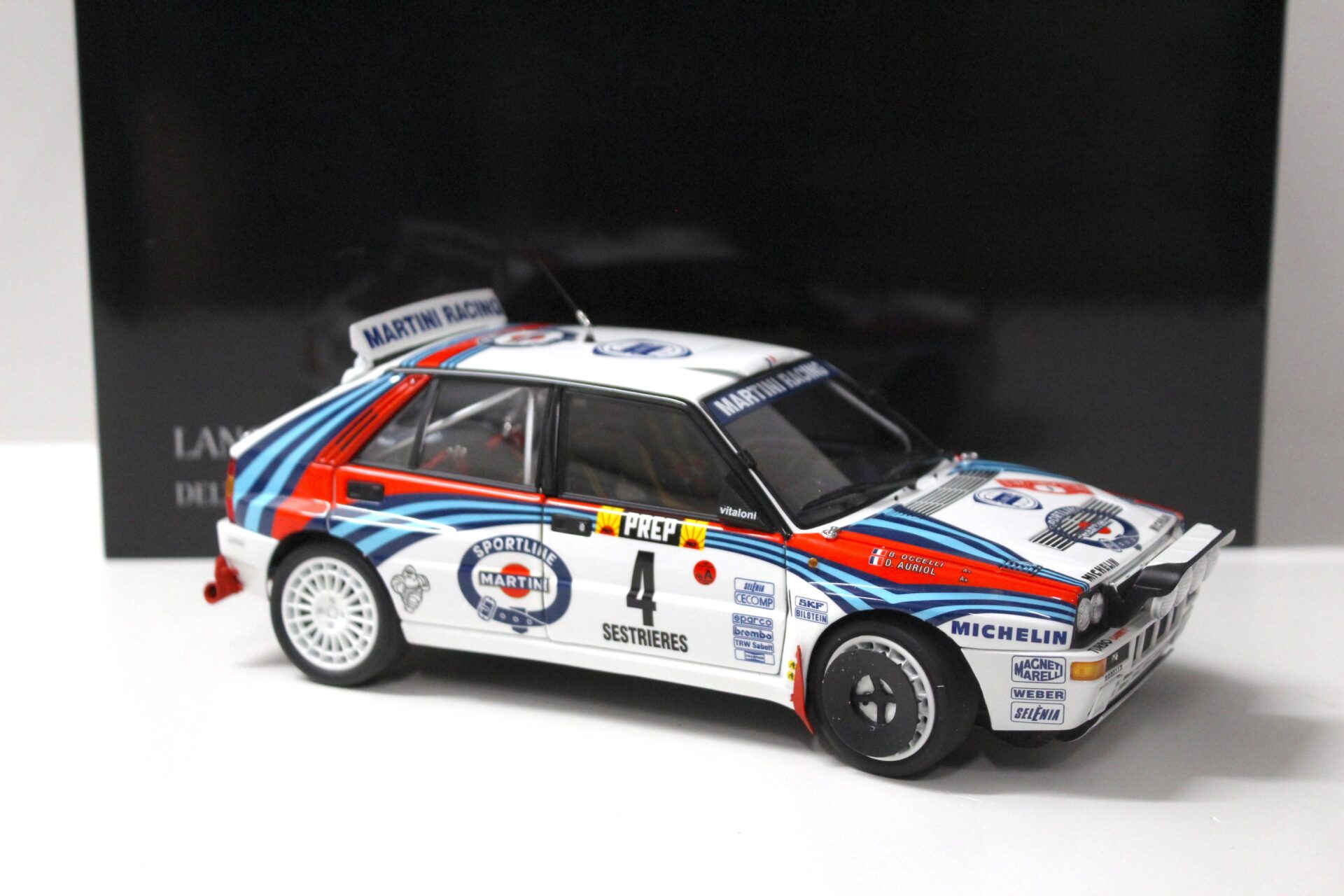 1:18 Kyosho Lancia Delta HF Integrale 1992 Rally Monte Carlo Martini #4