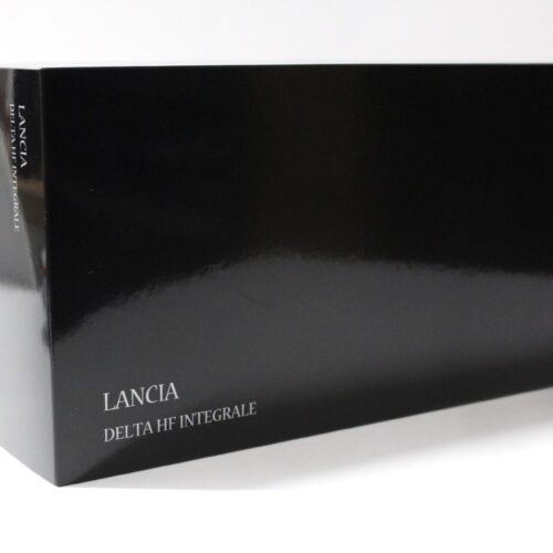 1:18 Kyosho Lancia Delta HF Integrale 1992 Rally Monte Carlo Martini #4