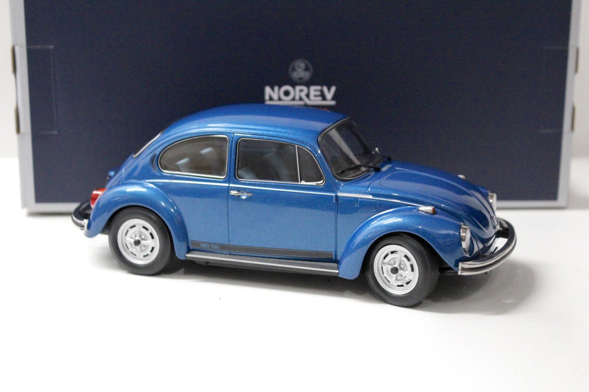 1:18 Norev VW Käfer 1303 City 1973 blue metallic
