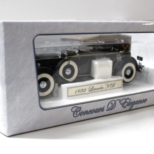 1:18 Motor City Classics 1932 Lincoln KB brown/ black with Top