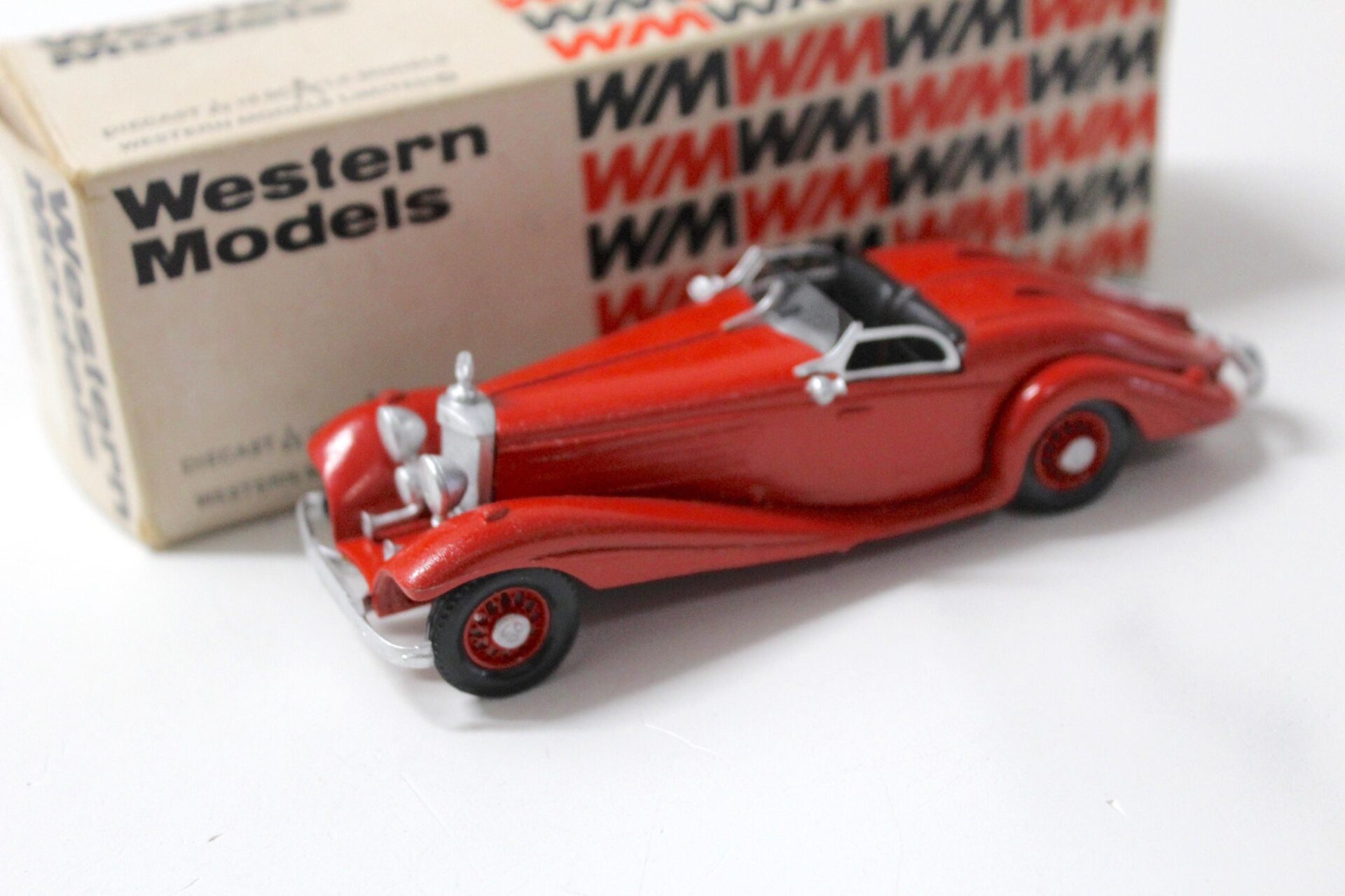 1:43 Western Models 1938 Mercedes Type 540K Special Roadster red