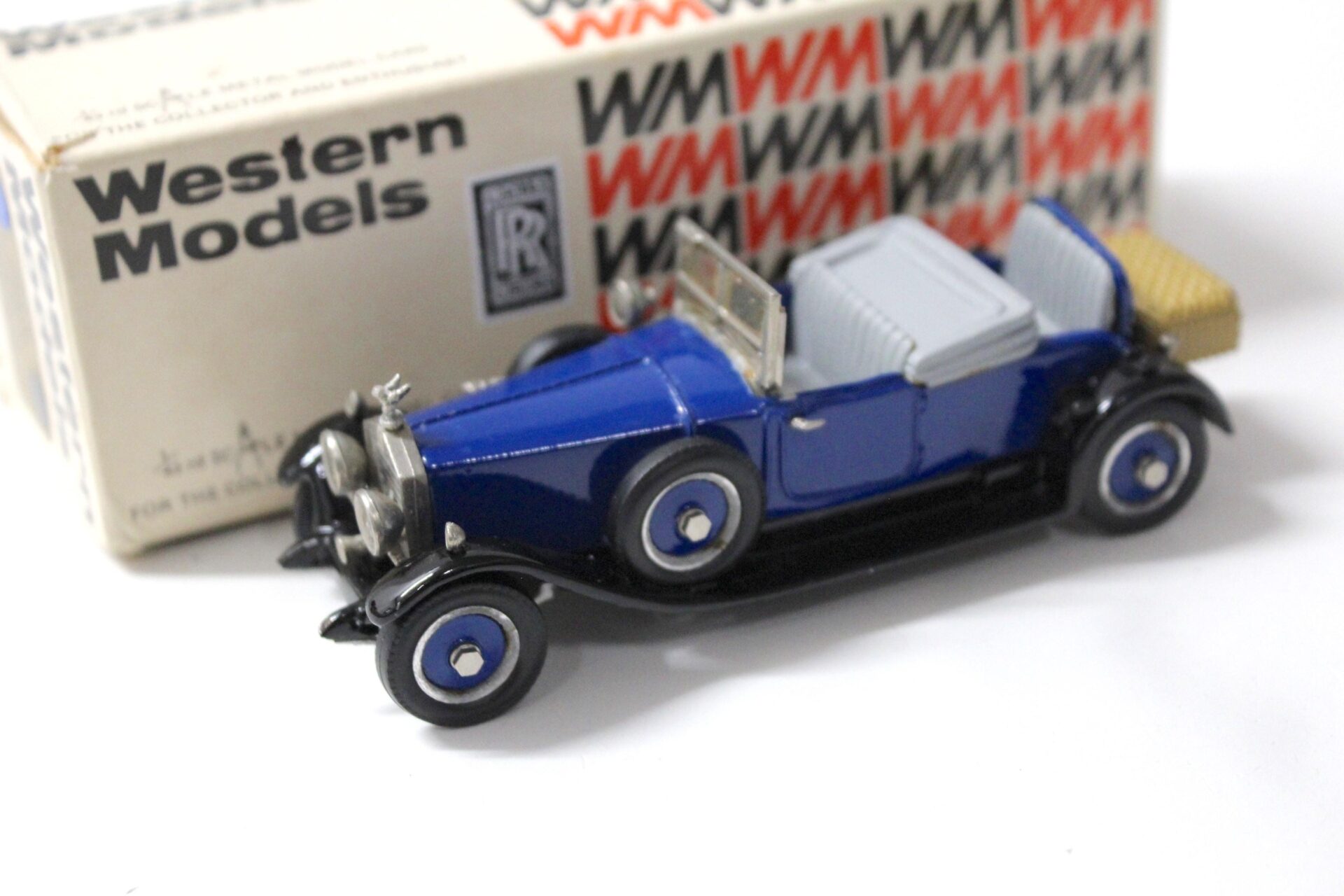 ID 52340 orig 1.jpg 1:43 Western Models 1926 Rolls Royce Phantom 1 Doctors Coupe blue