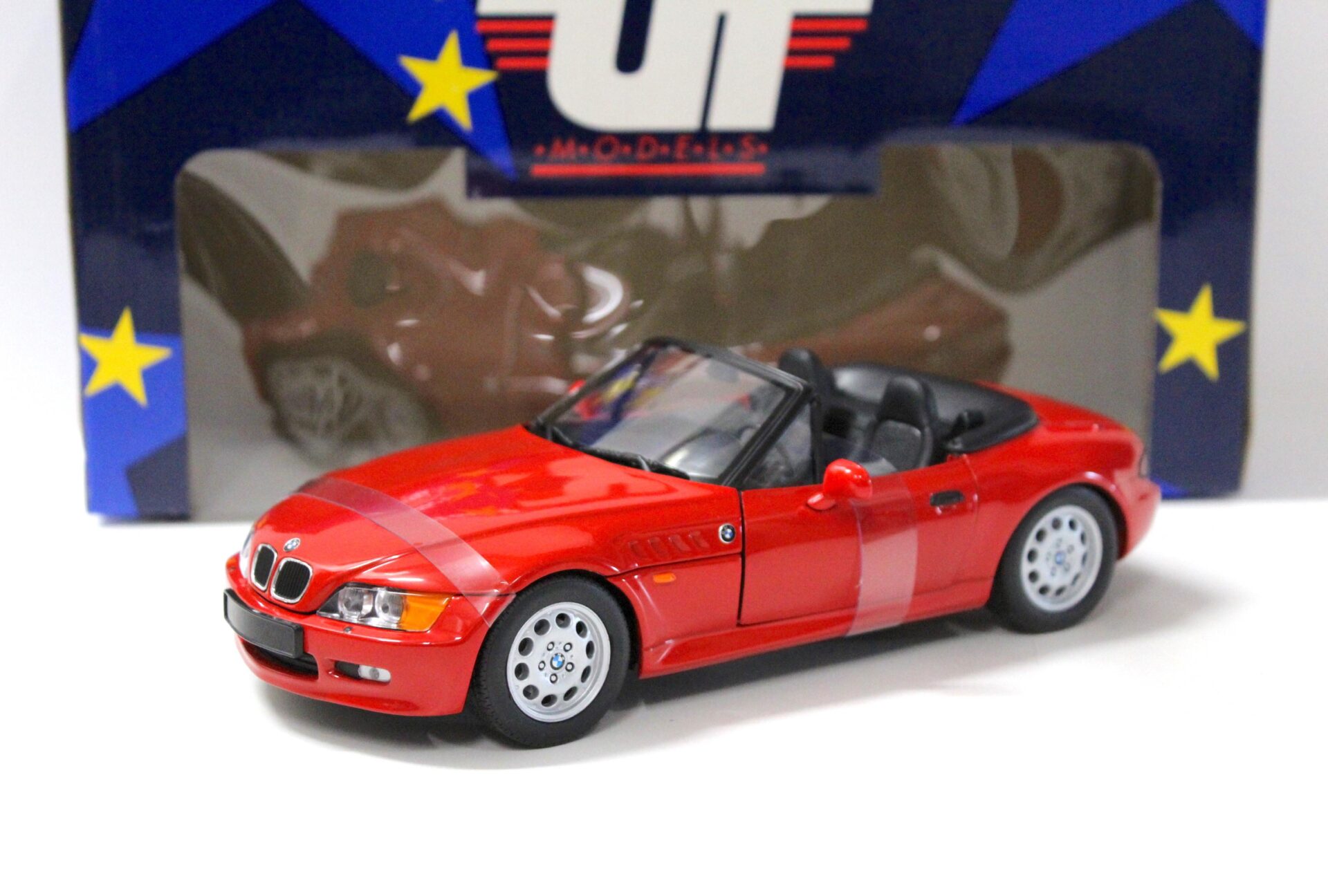1:18 UT Models BMW Z3 Roadster red