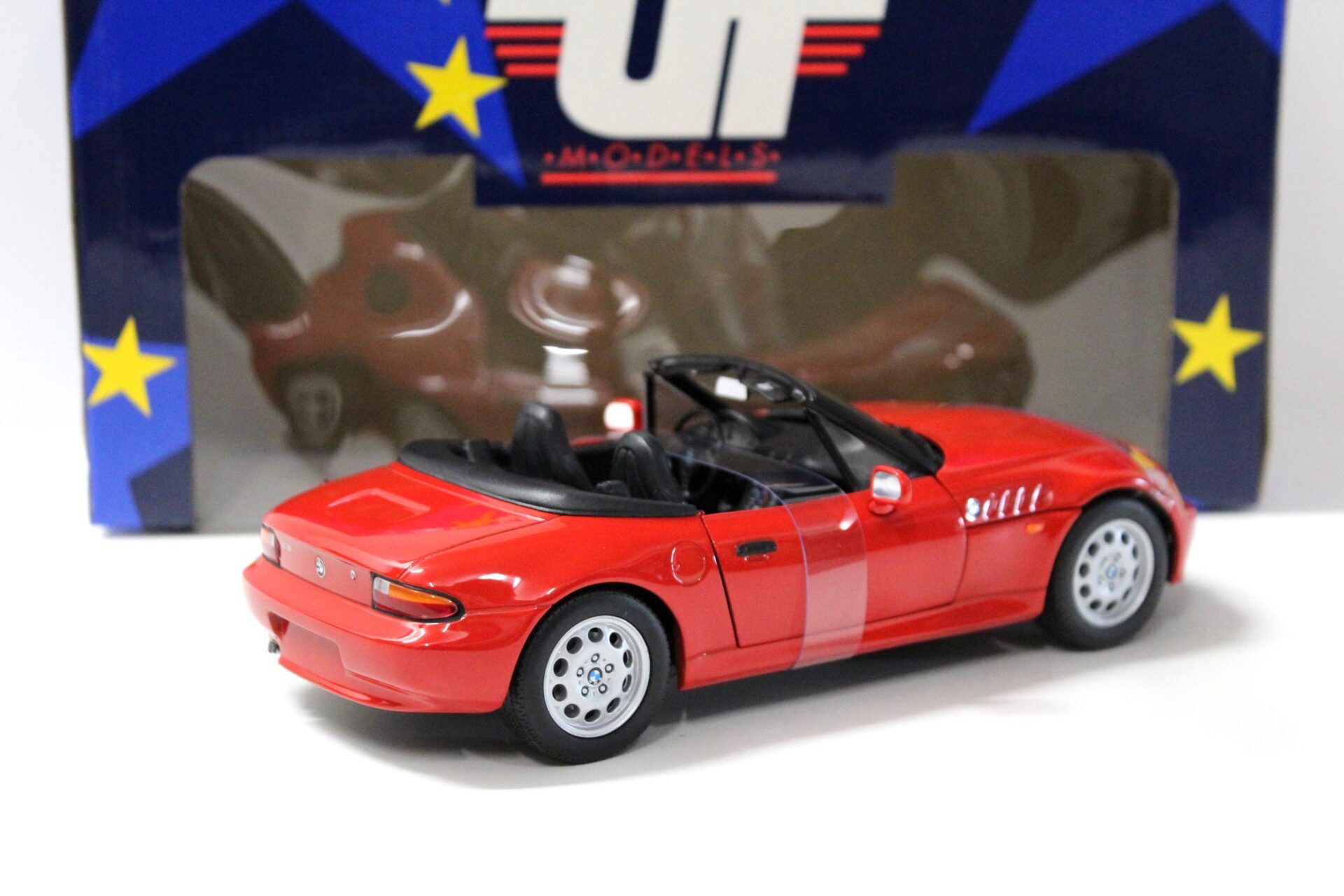 1:18 UT Models BMW Z3 Roadster red