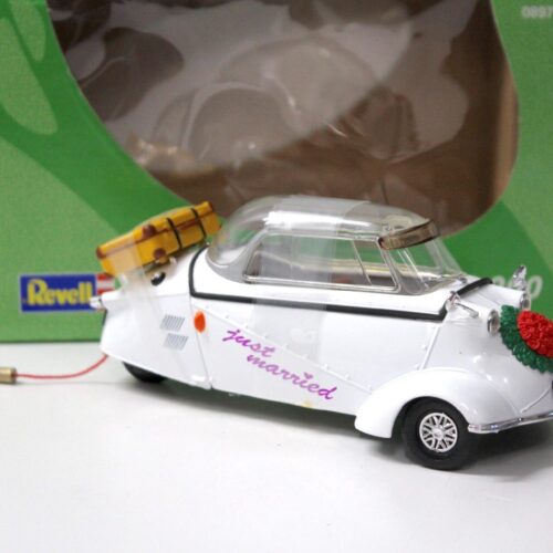1:18 Revell Messerschmitt KR 200 Kabinenroller "Just Married" white