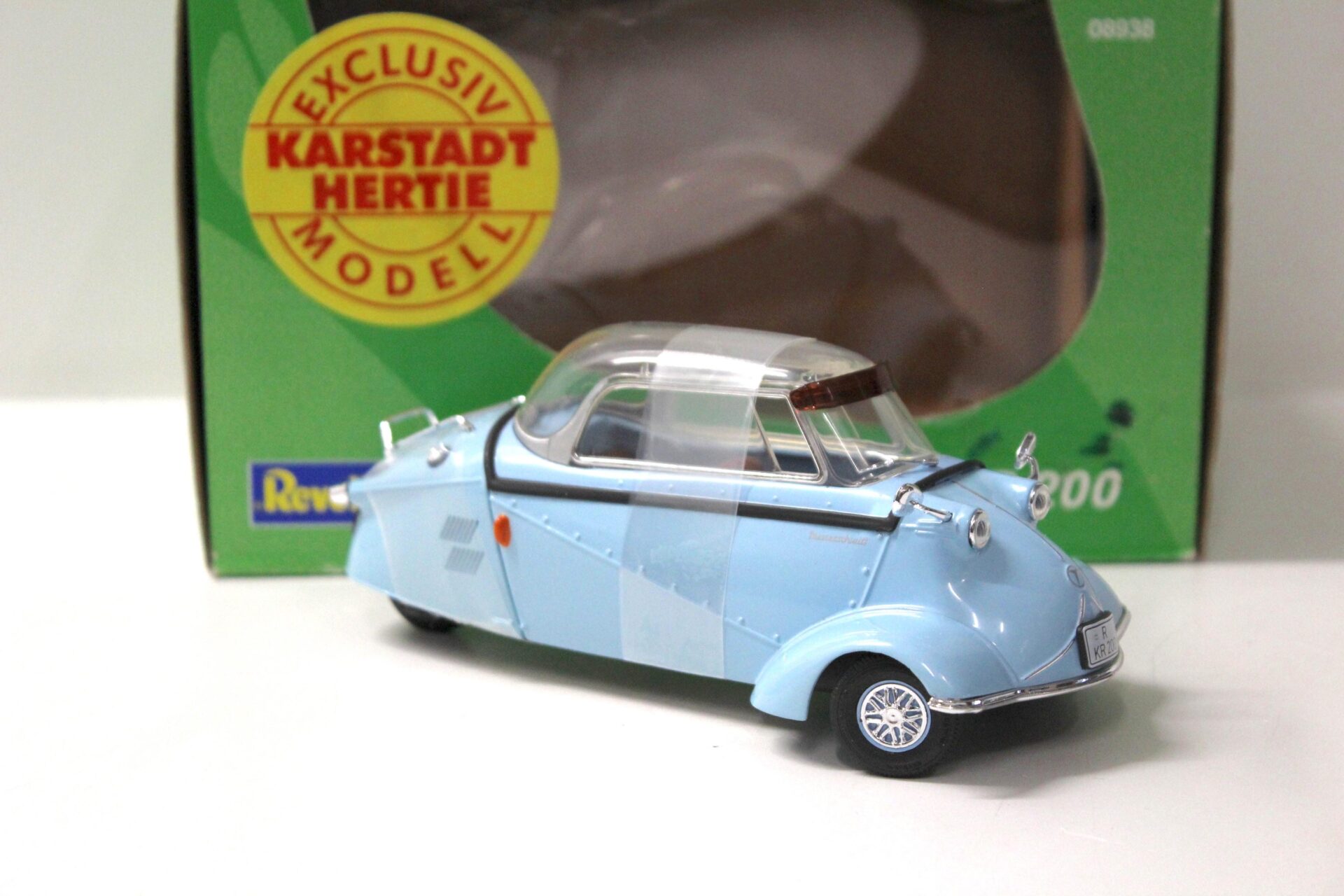 1:18 Revell Messerschmitt KR 200 Kabinenroller light blue