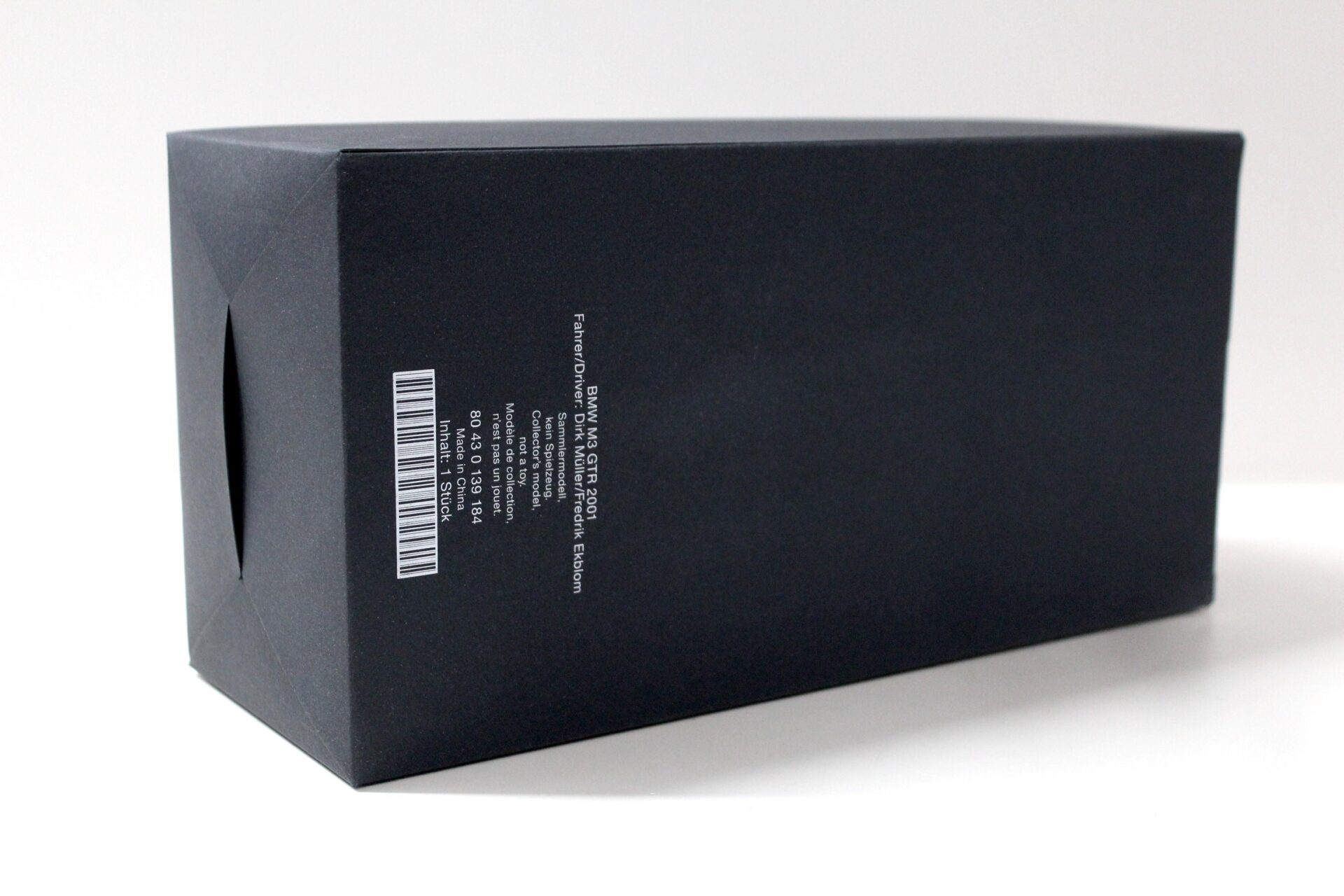 1:18 Minichamps BMW M3 GTR E46 Le Mans 2001 #43 Müller/ Ekblom DEALER VERSION