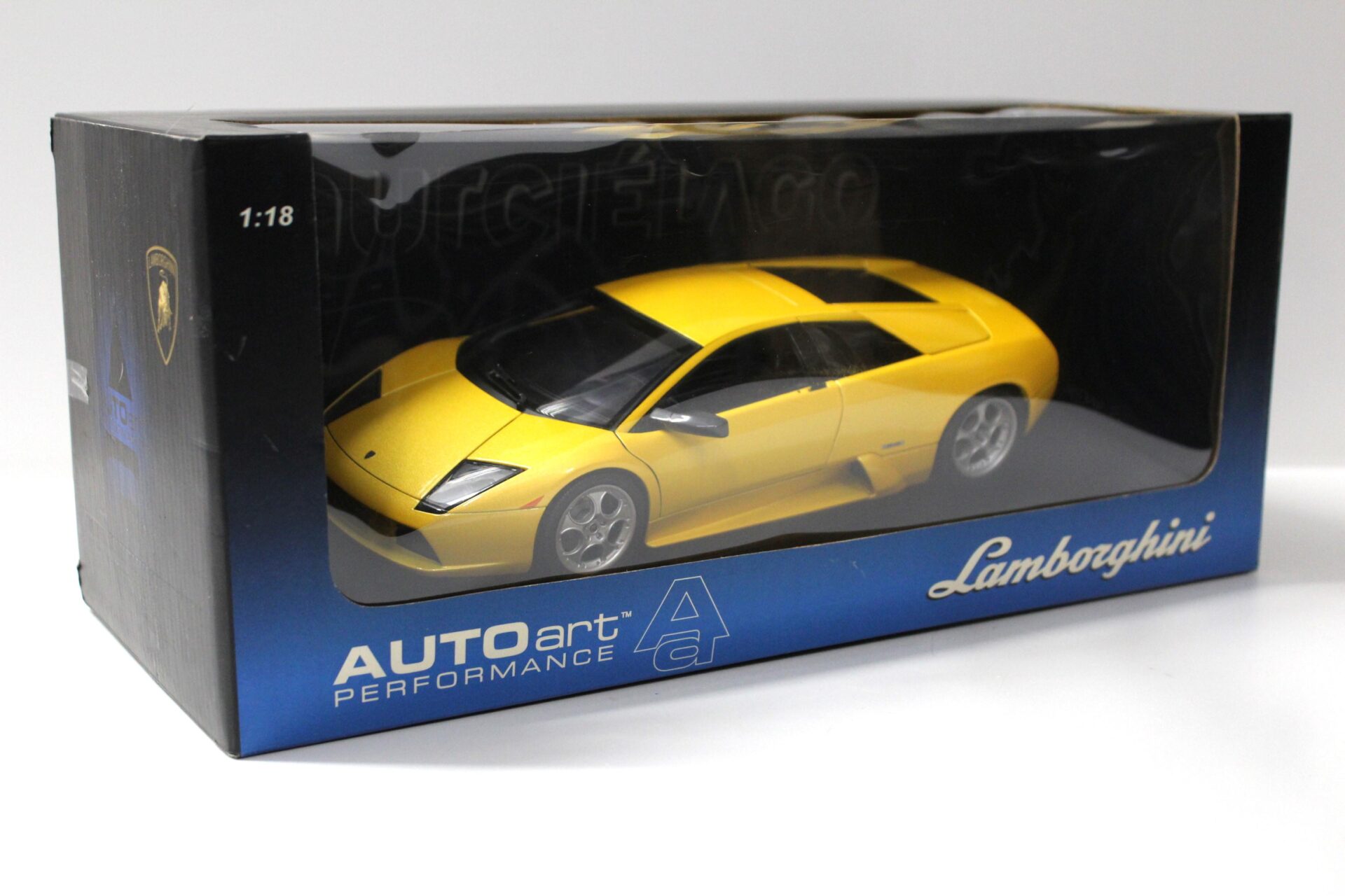 1:18 AUTOart Lamborghini Murcielago Coupe metallic yellow