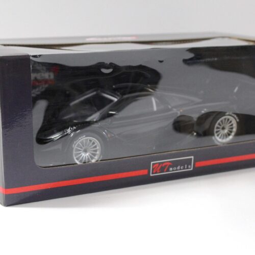 1:18 UT Models McLaren F1 GTR Road Car Longtail 1997 black