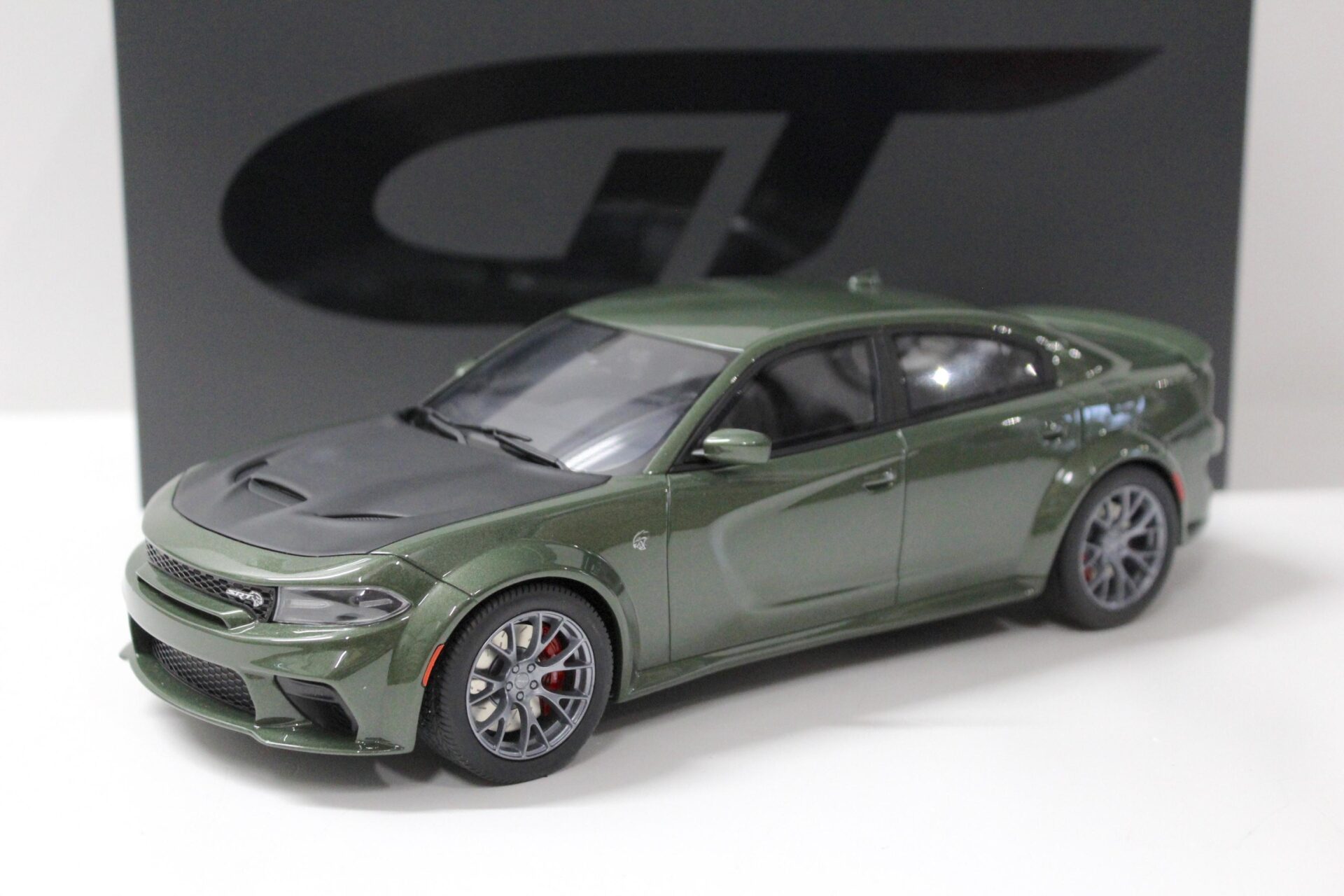 ID 52939 orig.jpg 1:18 GT Spirit GT303 Dodge Charger Hellcat Widebody F8 green 2020