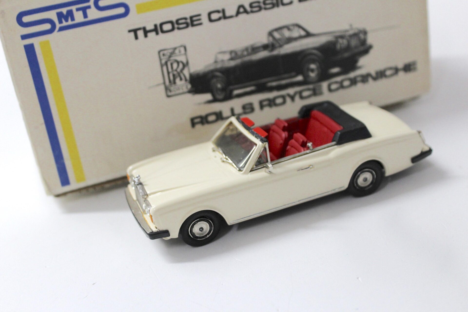 1:43 SMTS Rolls Royce Corniche Convertible LHD white