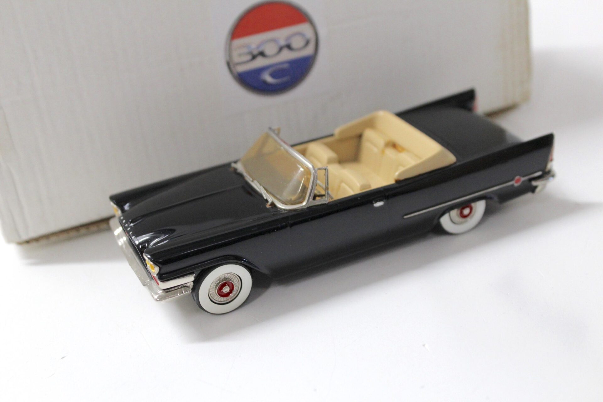 1:43 Madison Models 1957 Chrysler 300C Convertible black