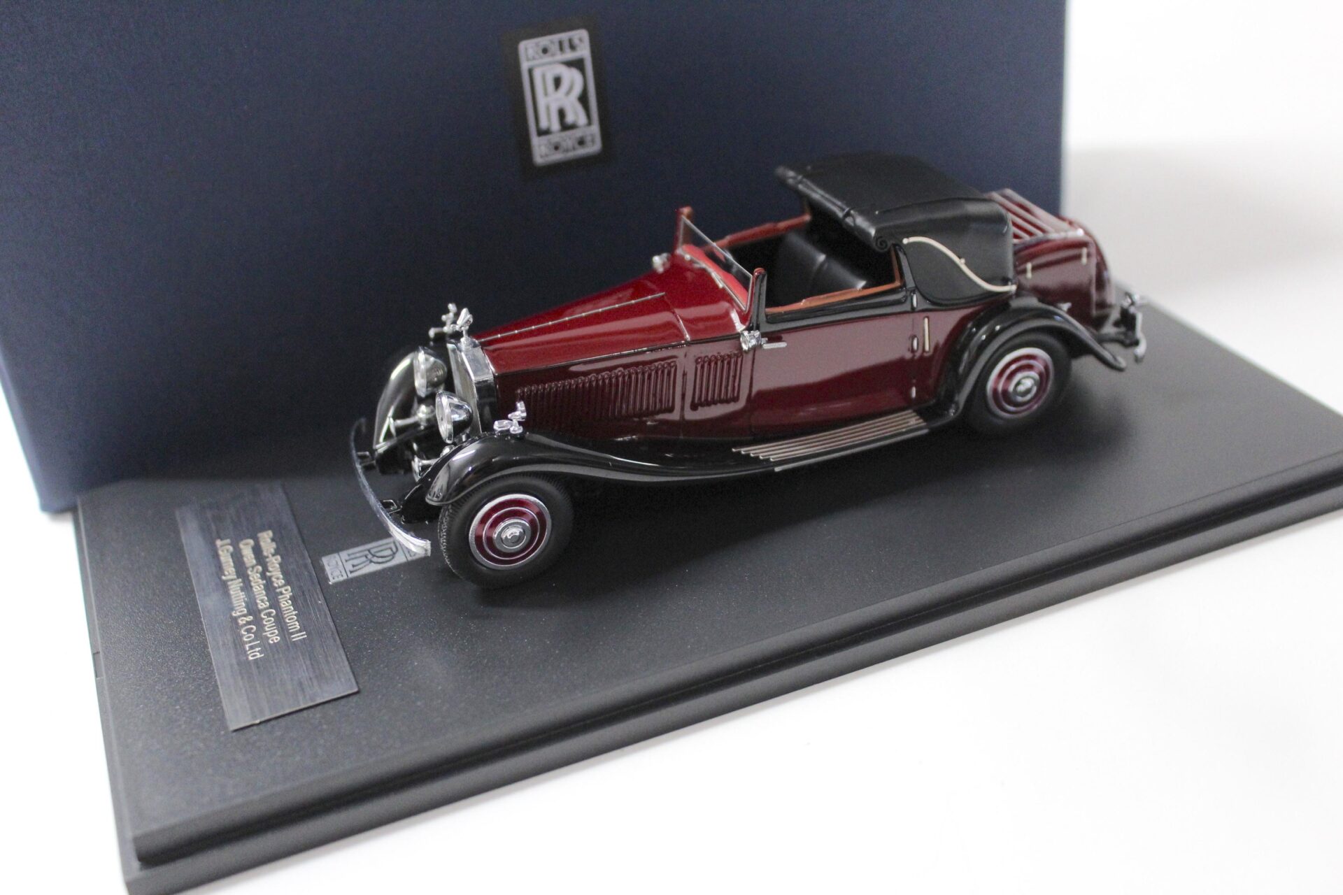 ID 53091 orig.jpg 1:43 Neo Rolls Royce Phantom II Owen Sedanca Coupe Gurney Nutting dark red
