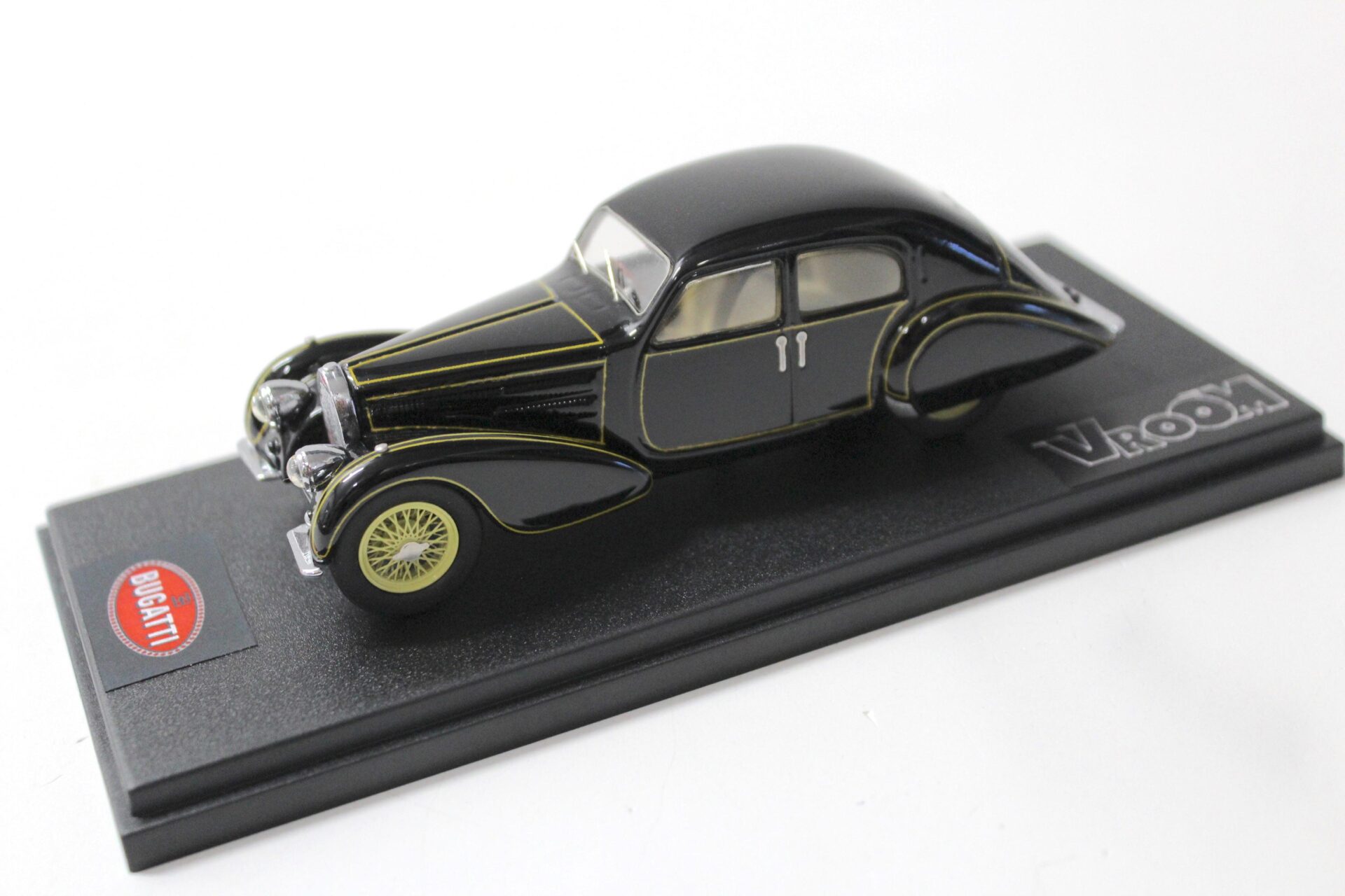 1:43 VROOM Built Bugatti Type 57 Cholmondeley Figoni & Falaschi black