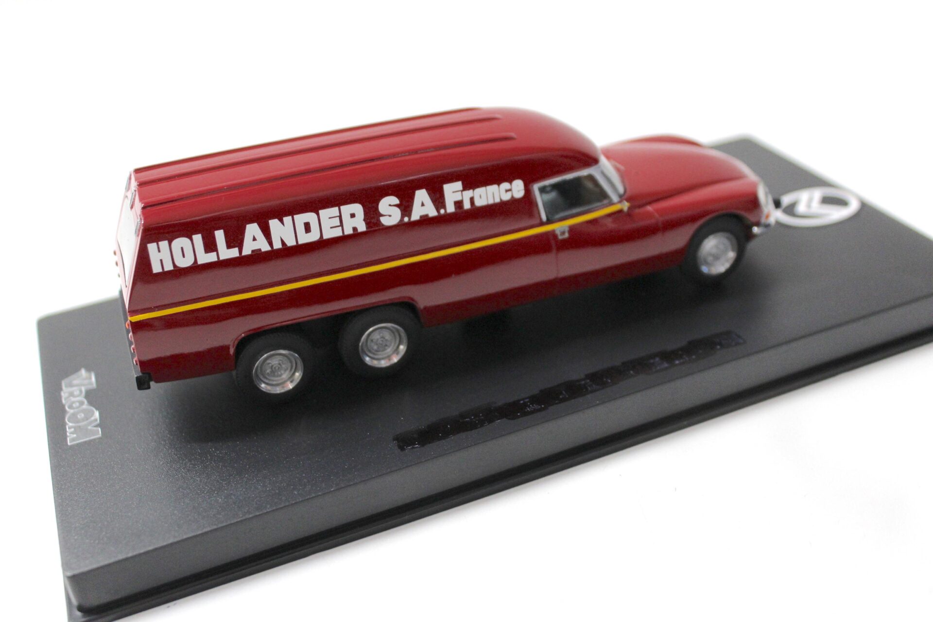 1:43 VROOM Built Citroen DS Tissier 6 roues Hollander SA France red