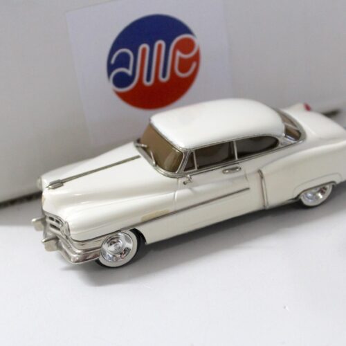 1:43 AMR 1950 Cadillac S 61 Coupe white