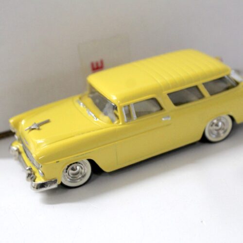 1:43 Motor City USA 1955 Chevrolet Nomad Wagon yellow