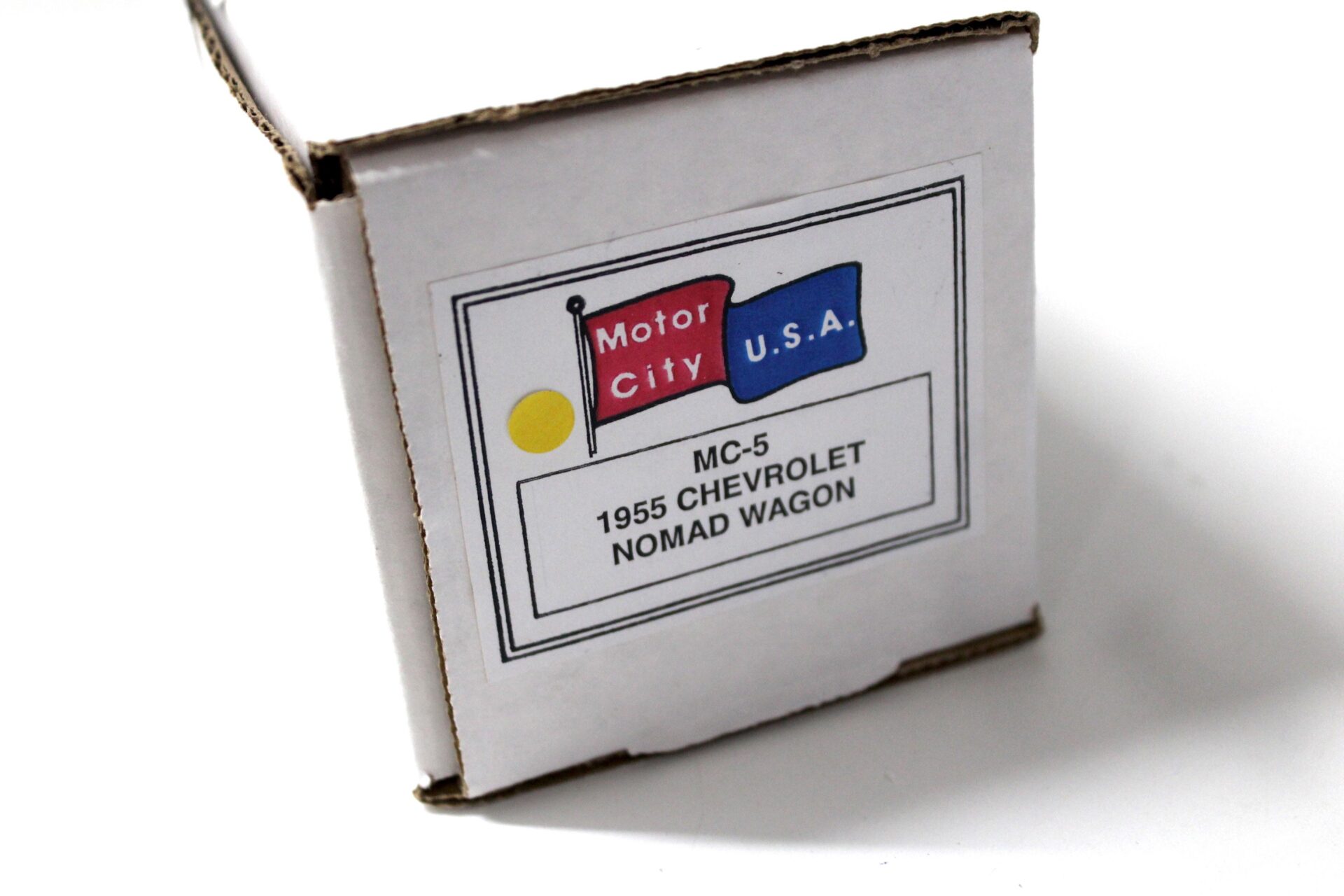 1:43 Motor City USA 1955 Chevrolet Nomad Wagon yellow