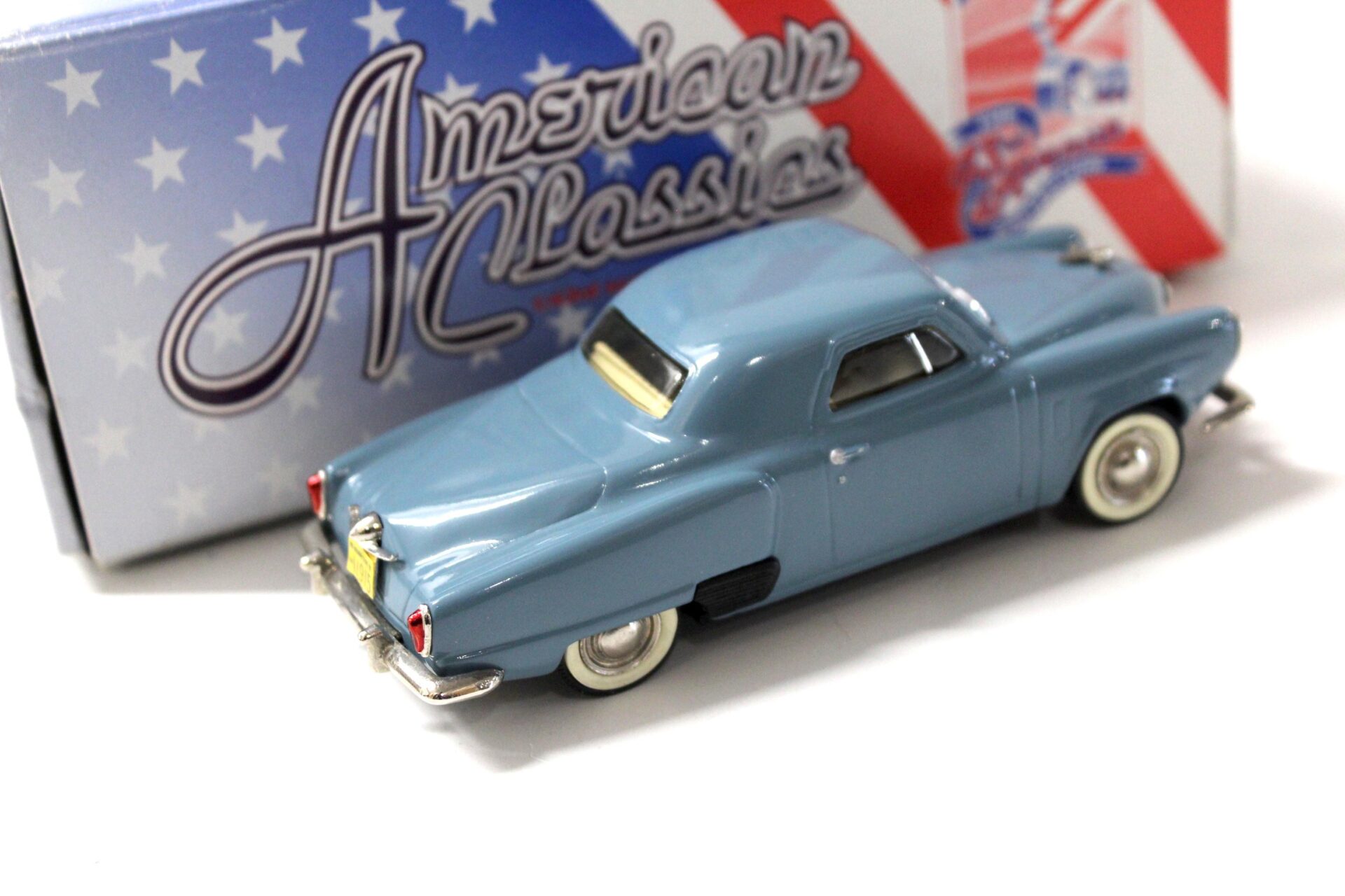 1:43 American Classics 43rd Avenue 1951 Studebaker Champion Coupe blue