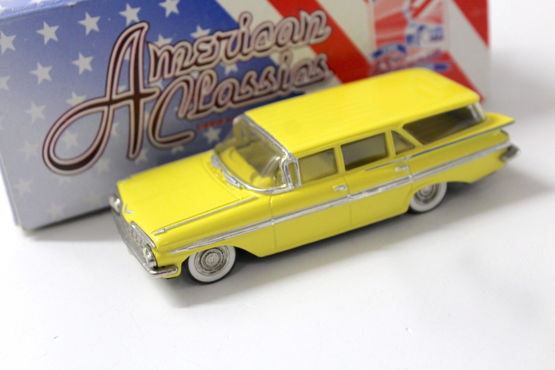 1:43 American Classics 43rd Avenue 1959 Chevrolet Impala Estate yellow