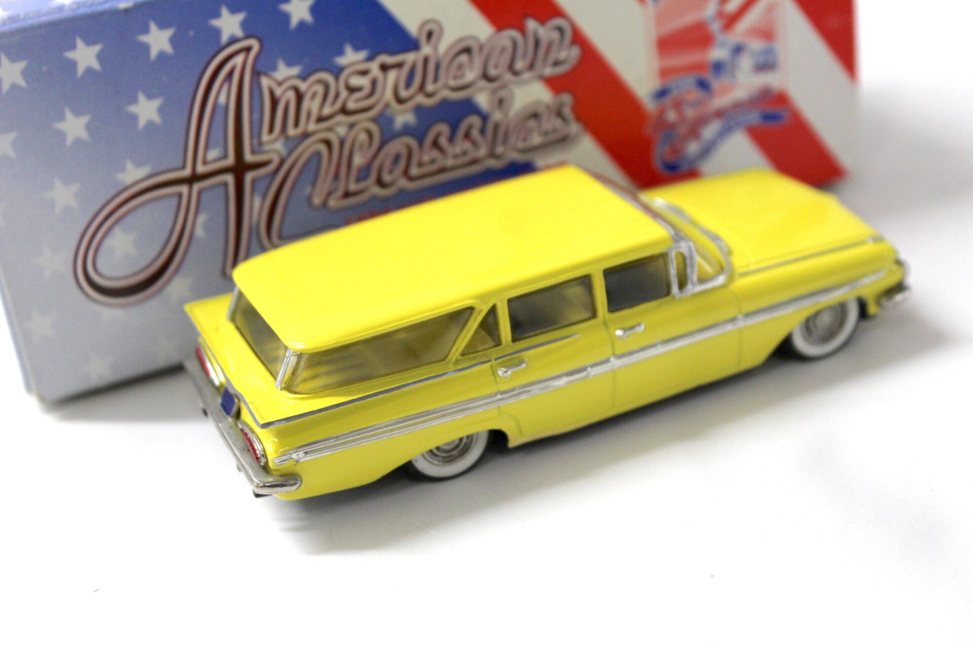 1:43 American Classics 43rd Avenue 1959 Chevrolet Impala Estate yellow