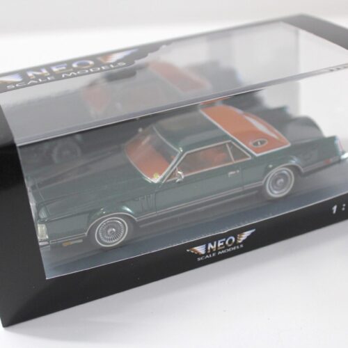 1:43 NEO Lincoln Continental Mark V green metallic/ brown