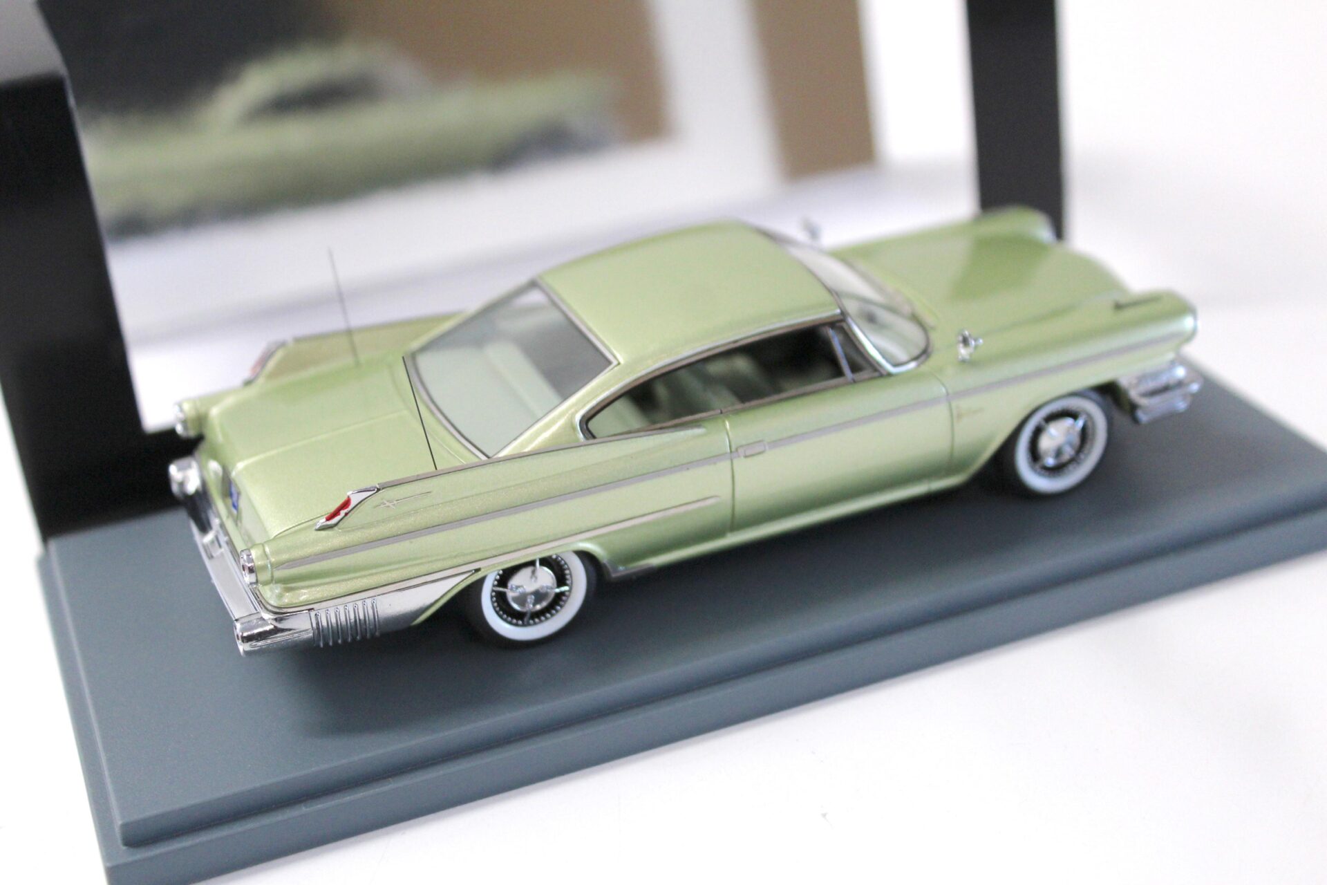 1:43 NEO Dodge Polara 2-door Hardtop Coupe light green metallic