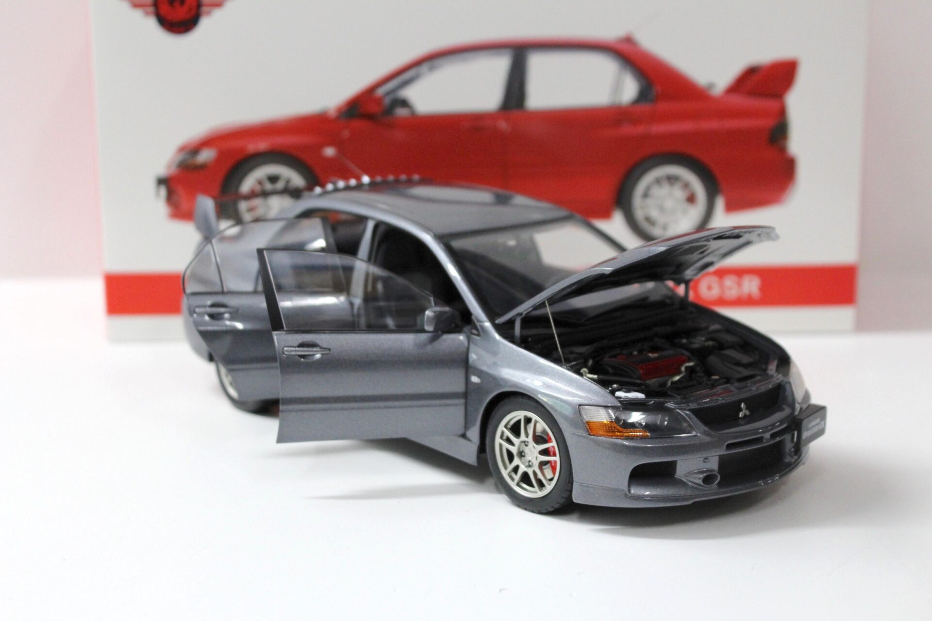 1:18 Kyosho SUPER A Mitsubishi Lancer Evolution IX GSR grey metallic