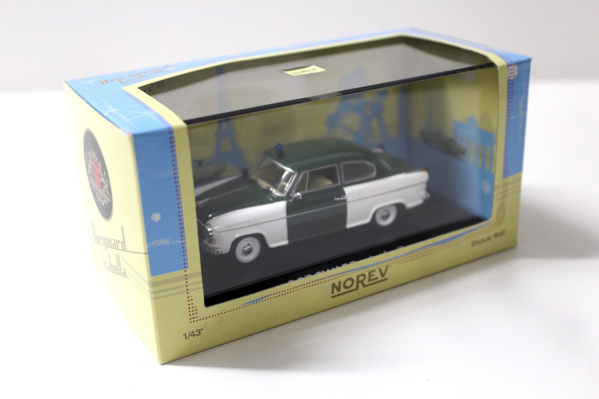 1:43 Norev Borgward Isabella Police green/ white