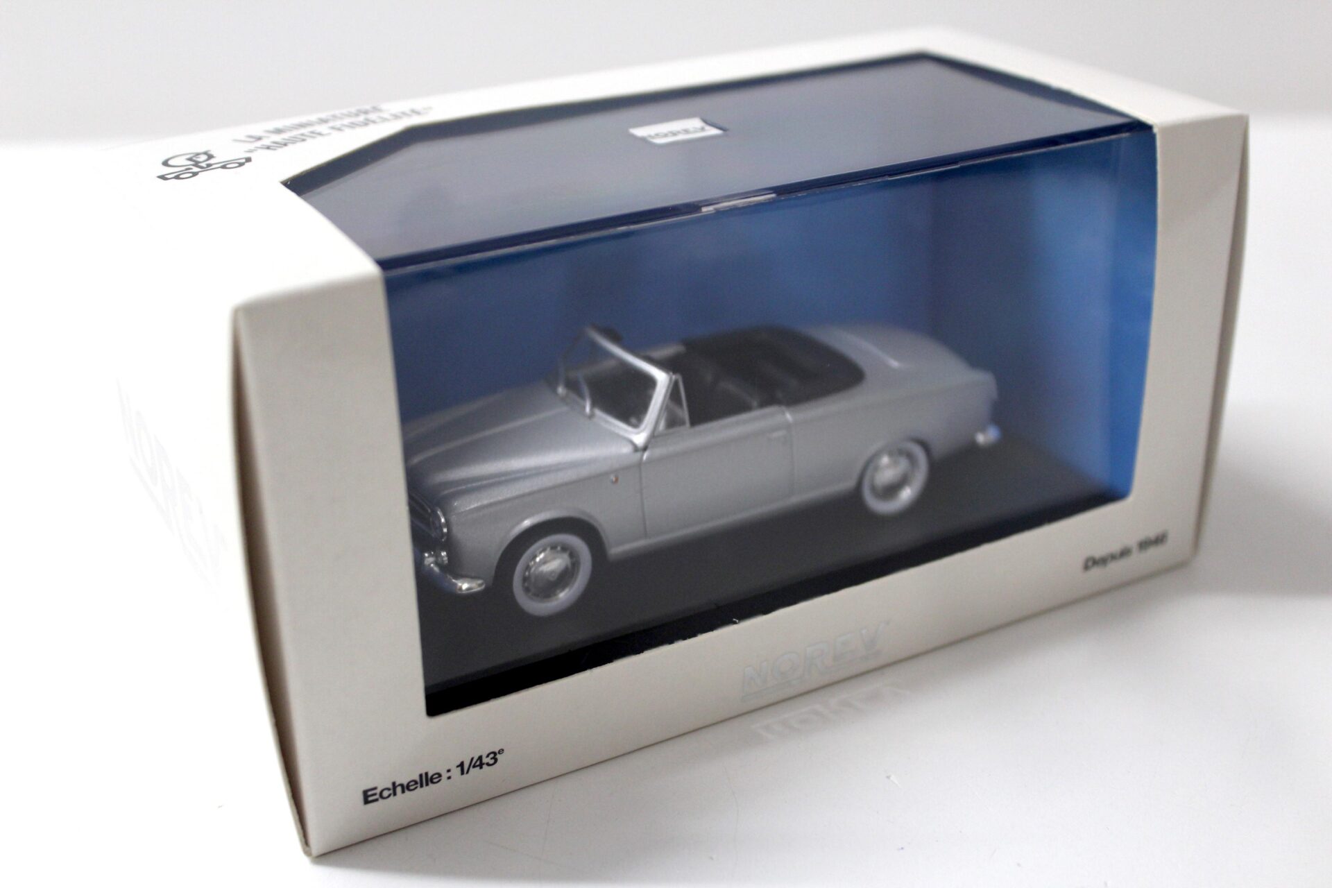 1:43 Norev Peugeot 403 Cabriolet silver